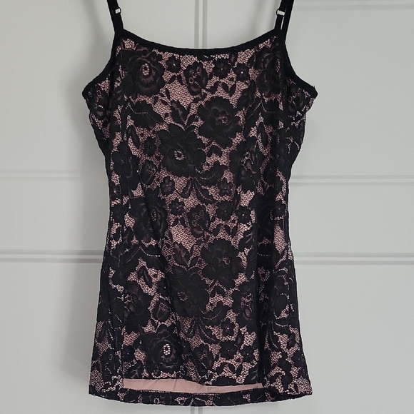 PattyBoutik Black and Pink Lace Camisole - Picture 4 of 5